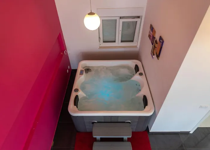 Moderne Mit Gartennutzung- Einem G By Interhome Apartment *