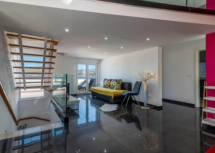 Apartment Moderne Mit Gartennutzung- Einem G By Interhome Trogir