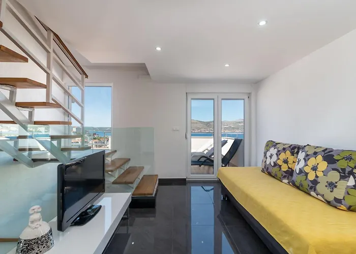 Apartment Moderne Mit Gartennutzung- Einem G By Interhome *